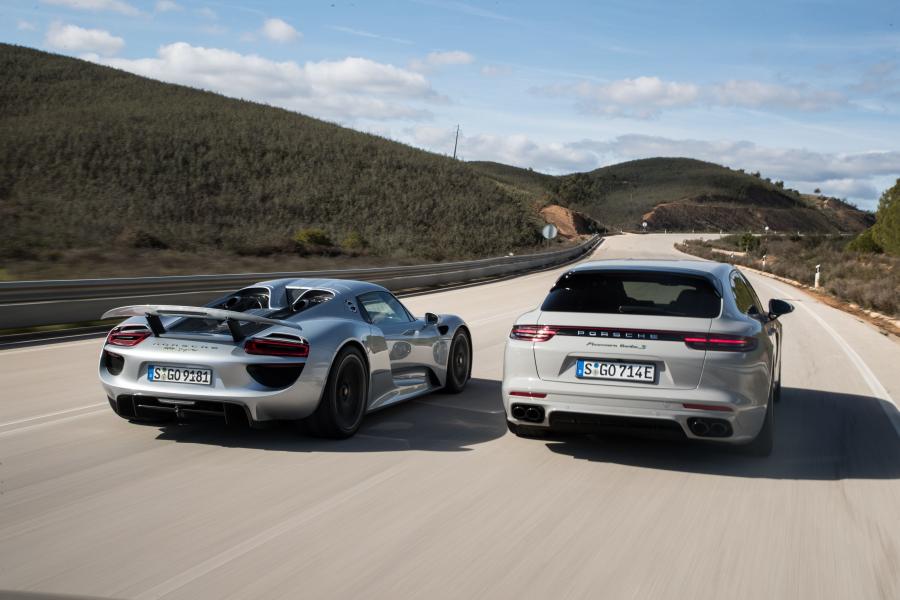  Porsche 918 Spyder 2014 года  (фото 35 из 111)